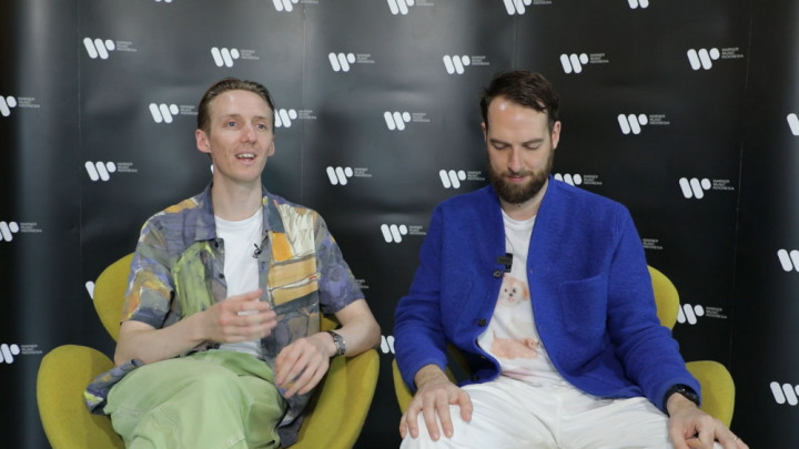 Ketagihan, Personel HONNE Masak Rendang Sendiri di Rumah