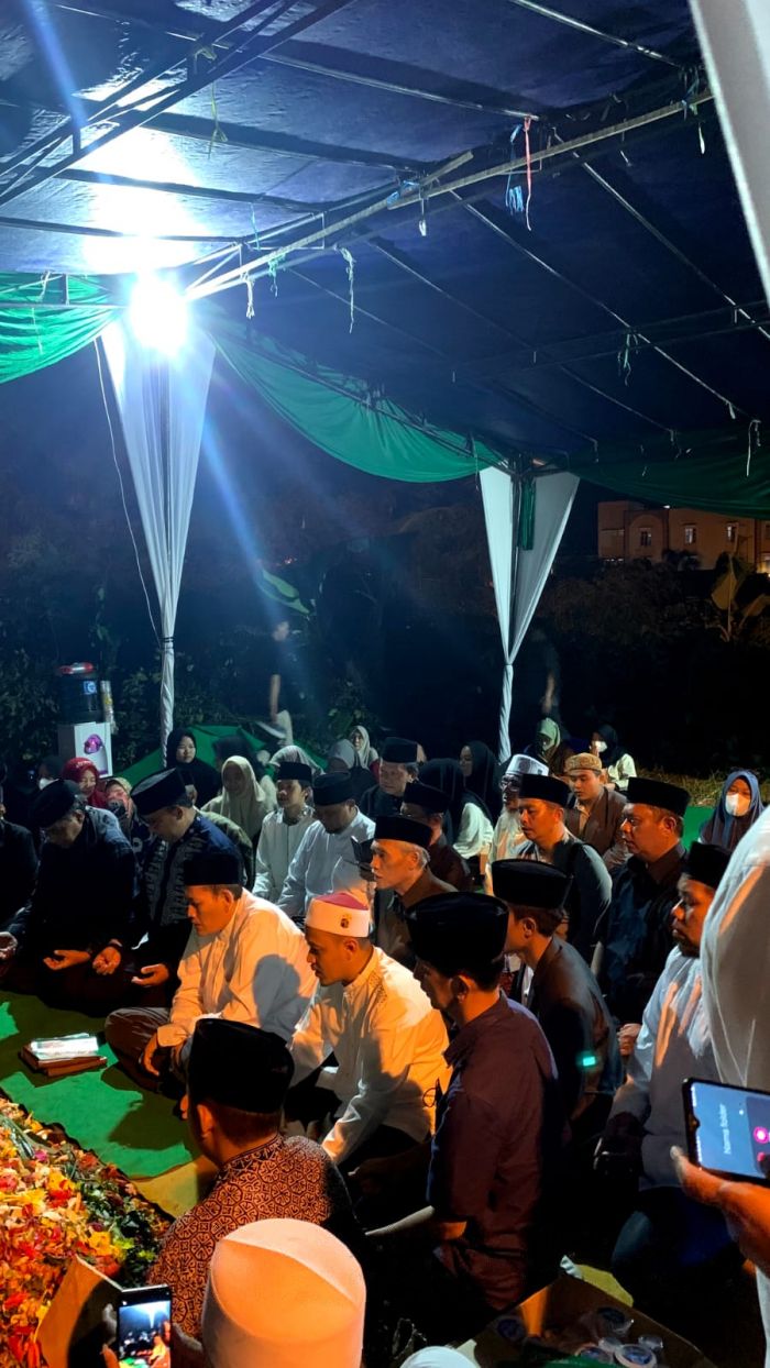 Kenangan Anies Bersama Mendiang KH Bunyamin Ruhiyat Pimpinan Ponpes Cipasung Singaparna