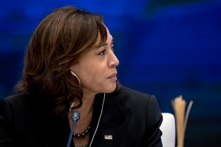 Populer Internasional: Harris Bertemu Xi hingga Pemilih Pemula di Malaysia