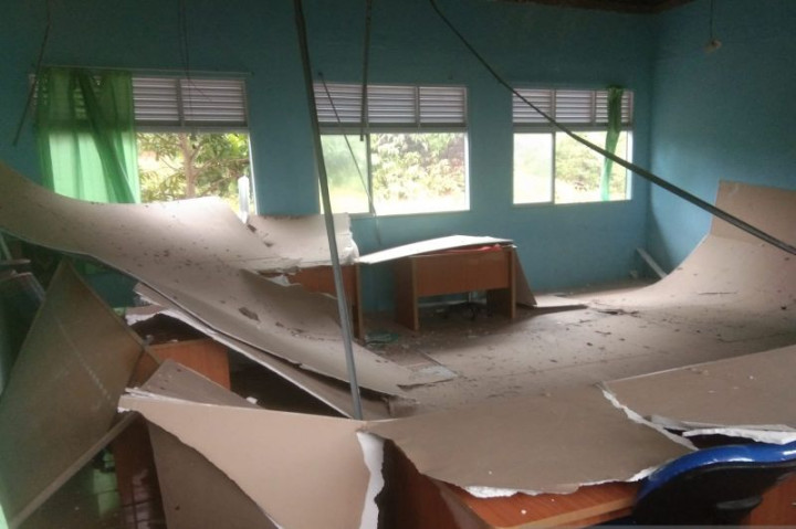 Angin Kencang Sapu Satu Sekolah dan 5 Rumah di Bintan Kepri