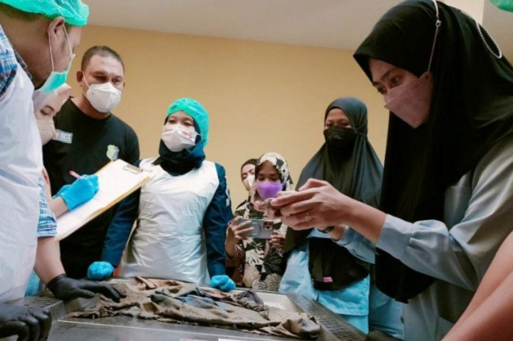 Tim SAR Temukan Serpihan Tubuh Korban Longsor Gowa