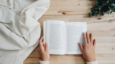 Contoh Kata Kerja (verb) dalam Bahasa Inggris dan Artinya