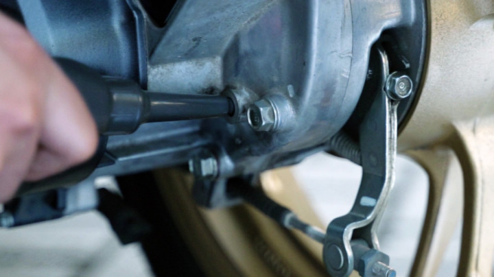 Fungsi Shield Active Technology di Oli CVT Seiken