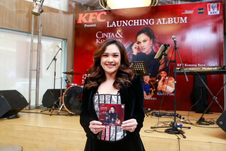 Sandhy Sondoro dan Hedi Yunus Bikin Andrea Lee Deg-degan