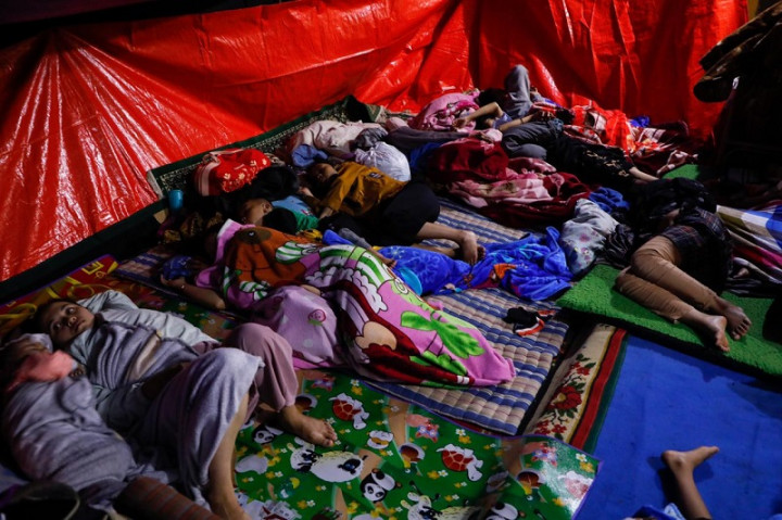 Ratusan Paket Bantuan Disebar ke 11 Titik Pengungsi Gempa Cianjur