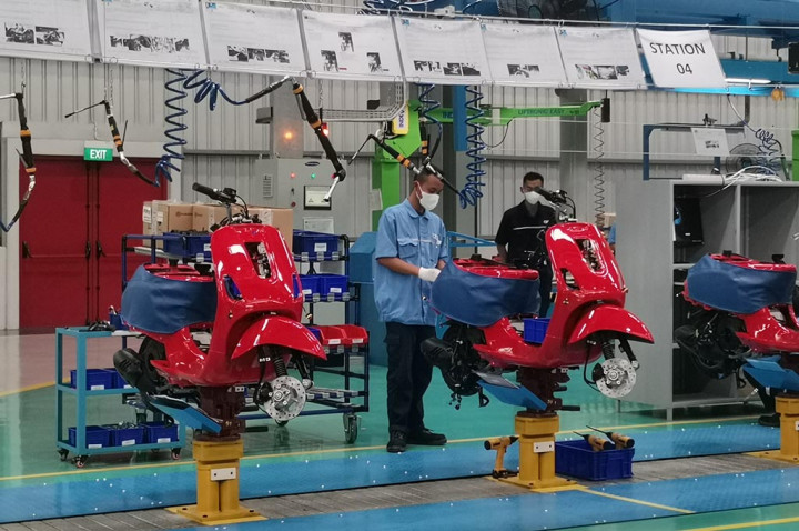 Pabrik Vespa Di Bekasi Bisa Hasilkan 10 Ribu Unit Per Tahun