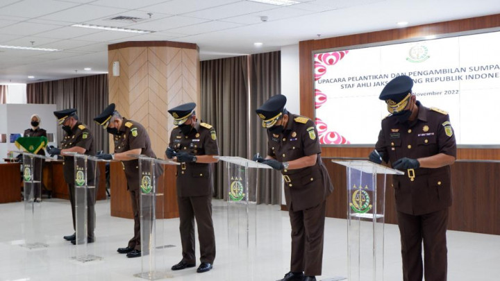 Hadapi Pemilu 2024, Jaksa Agung Lantik 5 Staf Ahli Baru
