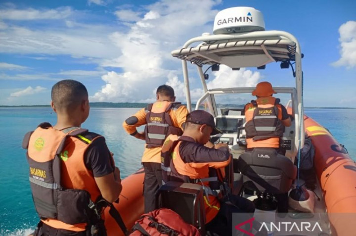 Basarnas Cari Nelayan Hilang Tersambar Petir di Perairan Buton