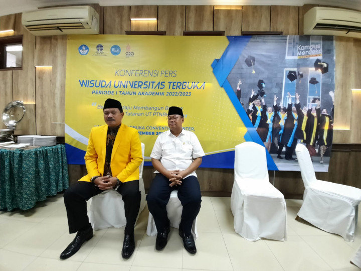 Wali Kota Madiun Jadi Mahasiswa S3 di UT: <i>Alhamdulillah</i> Kuliah dan Pekerjaan Lancar