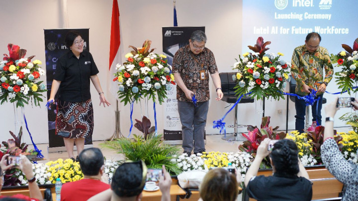Dapat Hibah Matching Fund Kedaireka, Universitas Ciputra Luncurkan Center of Excellence