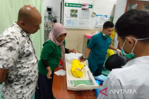 Polisi Selidiki Penemuan Bayi Depan Rumah Kadus di Banda Aceh