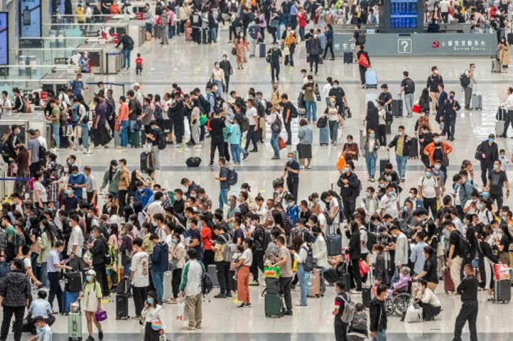 Populer Internasional: Kota iPhone Tiongkok Lockdown hingga Bocah Diseret Piton