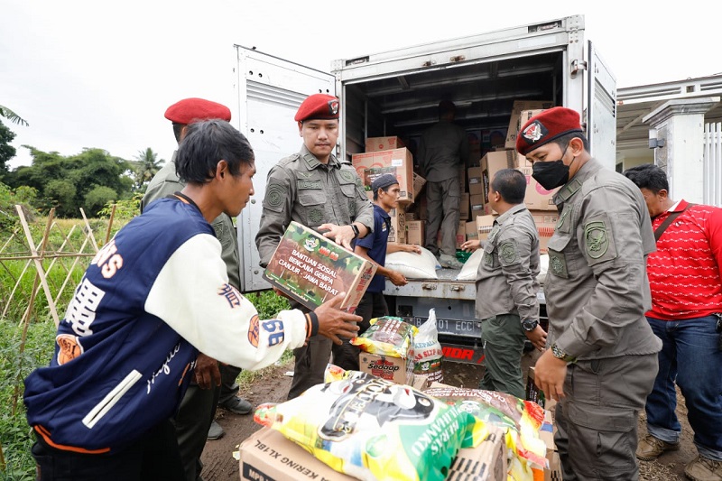 BIN Sisir Wilayah Terpencil Salurkan Bantuan IDC 83 untuk Penyintas Gempa Cianjur