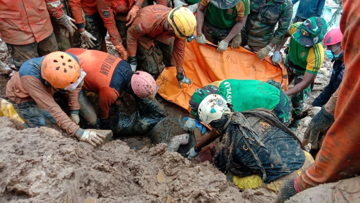 2 Jenazah Korban Gempa Cianjur Kembali Ditemukan di Desa Cijedil
