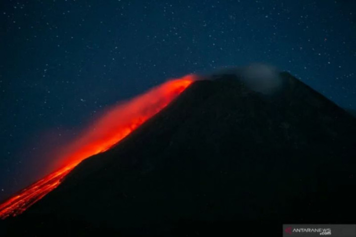 Gunung Merapi Luncurkan Guguran Lava 13 Kali Selama Sepekan