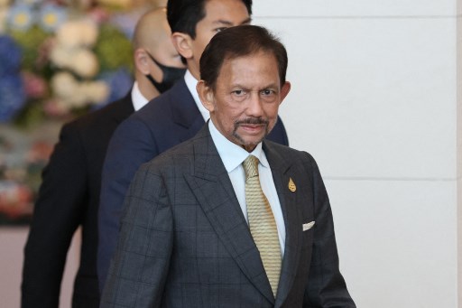 Kejutan! Sultan Brunei Jadi Sopir Anwar Ibrahim saat Kunjungi Malaysia