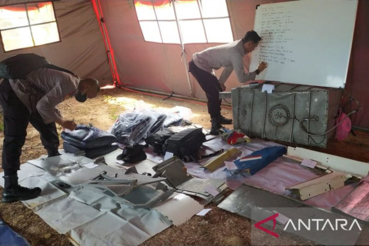 Kemarin, Serpihan Helikopter Jatuh Milik Polri hingga 323 Korban Gempa Cianjur