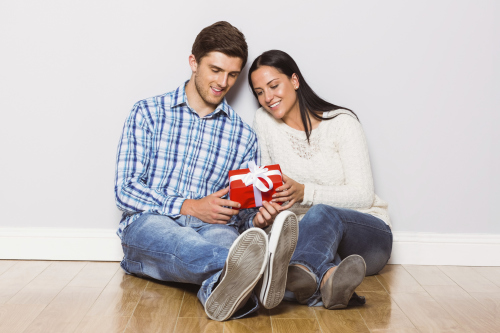 Arawinda Kirana Ngaku Kena <i>Love Bombing</i>, Apa Itu?