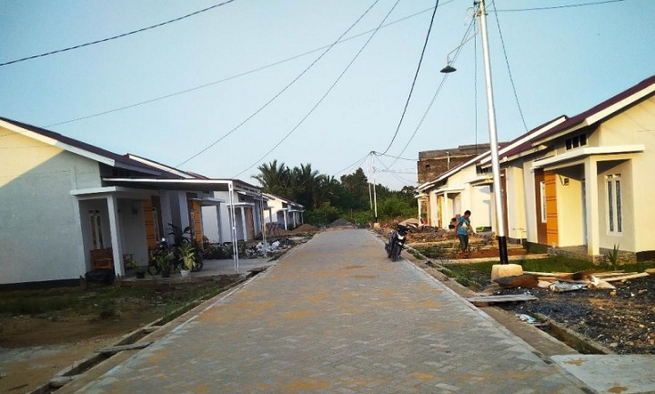 Kementerian PUPR Serahkan Aset Bantuan PSU Perumahan Senilai Rp77,16 Miliar