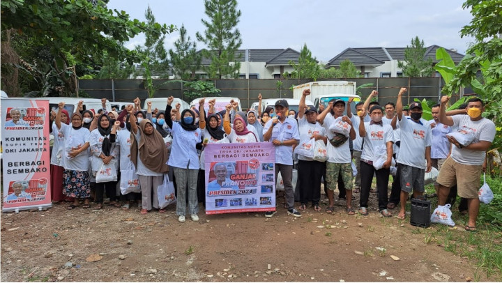 Peduli dengan Rakyat Kecil, Komunitas Sopir Truk Dukung Ganjar <i>Nyapres</i>