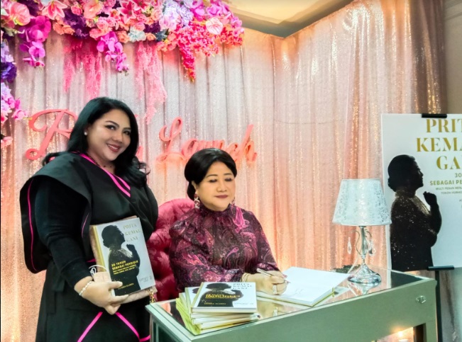 Prita Kemal Gani meluncurkan buku ketiganya. (Foto: Nandhita/Medcom)