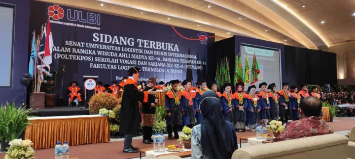 Lantik 744 wisudawan, ULBI Cetak SDM Unggul