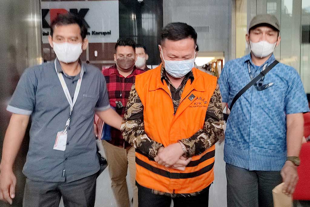 Foto: Kepala BPN Riau Ditahan KPK