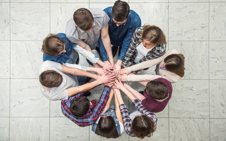 Traveloka Gaet AKAR Dorong Generasi Muda Jaga Kesehatan Mental