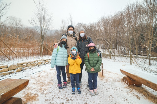 Ini tiga tips liburan seru di musim dingin Korsel ala keluarga Kimbab Family. (Foto: Dok. Istimewa)