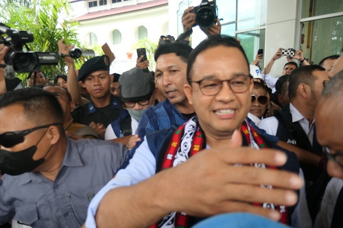 Relawan dan Masyarakat Aceh Sambut Anies dengan Lantunan Selawat