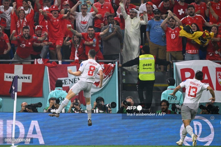 <i>Comeback</i> Gemilang, Swiss Dampingi Brasil ke Babak 16 Besar