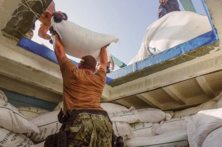 AS Cegat Kapal Penangkap Ikan yang Mengangkut Amunisi Menuju Yaman
