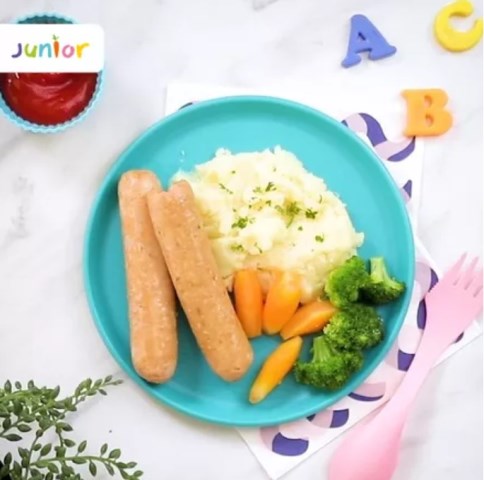 Bisa lho kamu membuat resep sosis rumahan sendiri untuk camilan MPASI si kecil. Ini resepnya! (Foto: Dok. Endeus TV)