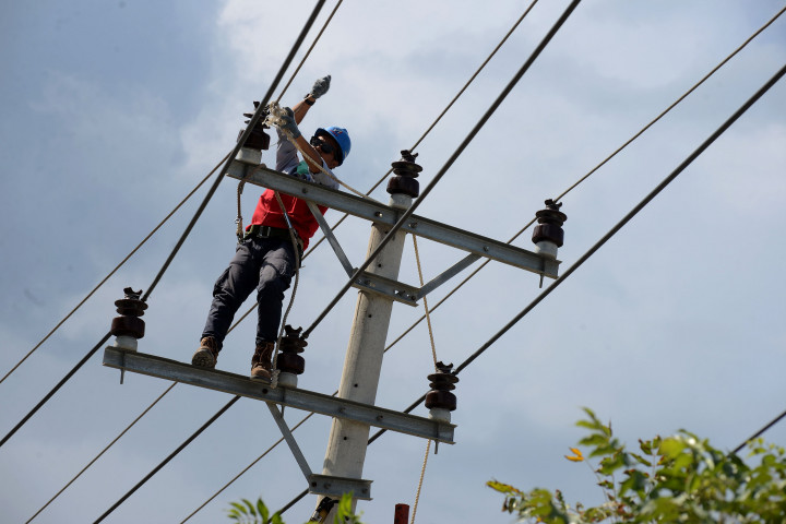 Gunung Semeru Erupsi, PLN Amankan Jaringan Listrik