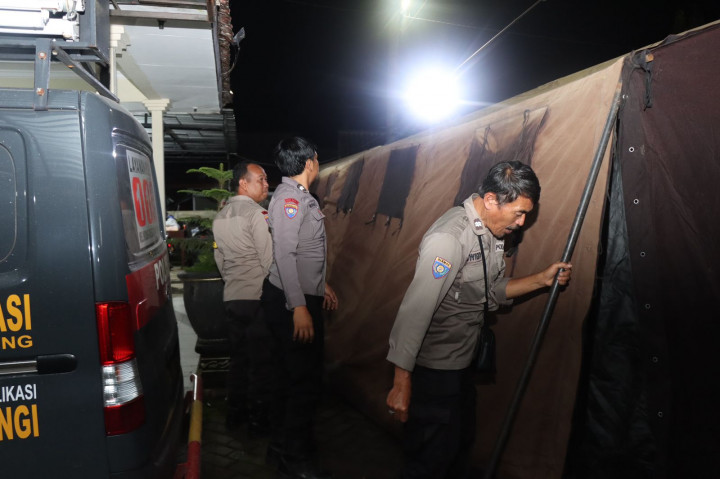 Posko Bencana Erupsi Gunung Semeru Didirikan di Perbatasan Malang-Lumajang