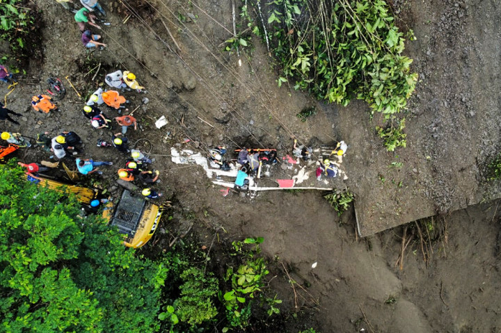 Longsor Terjang Kolombia, Tiga Tewas, 20 Terjebak
