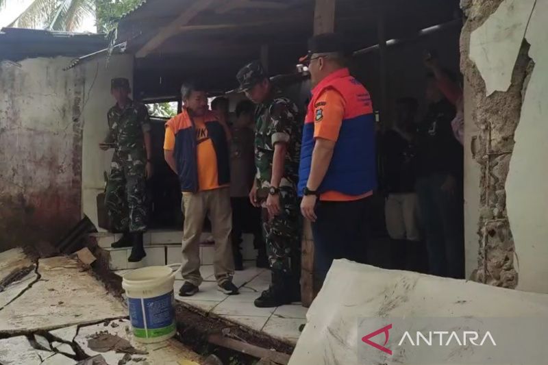 135 Rumah Retak Akibat Gempa Garut Masih Bisa Ditempati