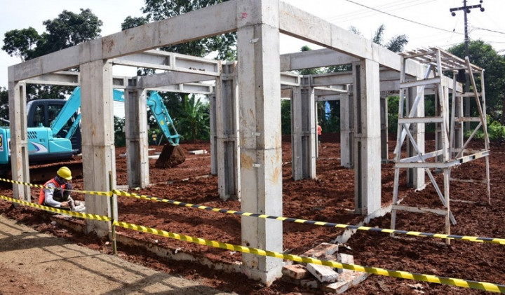 Populer Properti: Tanaman Hias untuk Natal hingga Hunian Sementara untuk Korban Gempa Cianjur