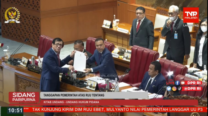 <i>Tok!</i> Revisi KUHP Sah Menjadi Undang-Undang