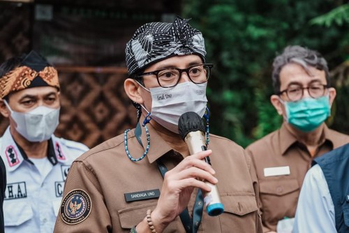 Jelang Nataru, Sandiaga Genjot Pergerakan Wisatawan