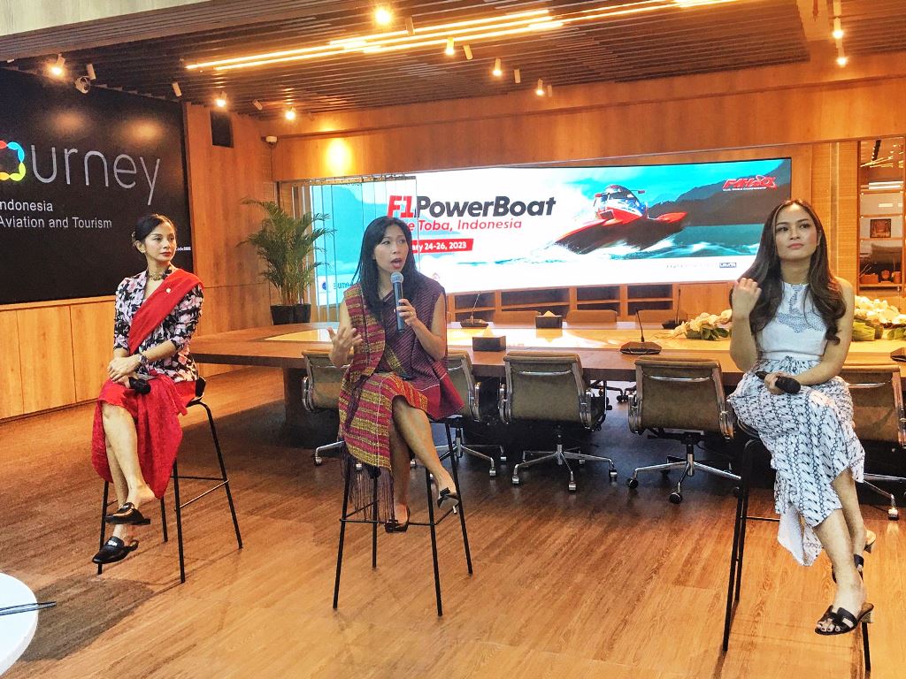 Maya Martono (tengah) selaku Direktur Pemasaran dan Program Pariwisata InJourney (Dok. Ist)