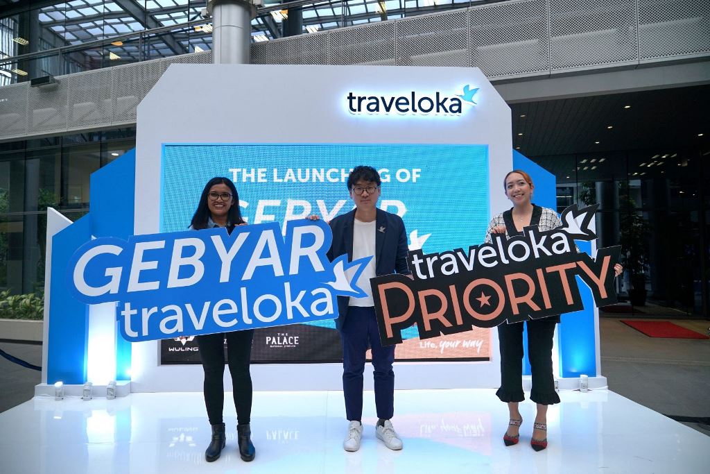 Gebyar Traveloka selain mendapatkan 1 unit air ev, juga ada hadiah perhiasan. (Foto: Dok. Traveloka)