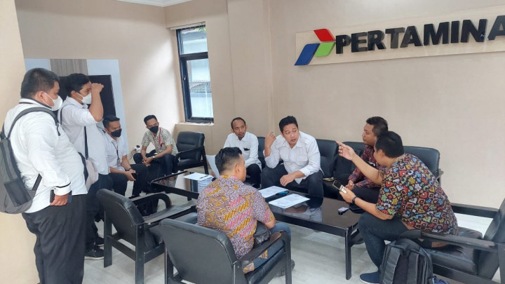 Polisi Geledah 2 Kantor Pertamina Terkait Korupsi Jual Beli BBM Non Tunai