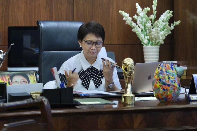 Democracy Contributes to Indonesia's Success in Dealing with Pandemic: Minister