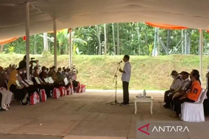 Presiden Wanti-wanti Bantuan Renovasi Rumah Terdampak Gempa Tak Dibelikan Motor
