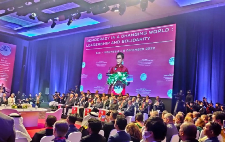 Menlu Retno: Pengalaman RI Buktikan Demokrasi Berfungsi dan Membuahkan Hasil