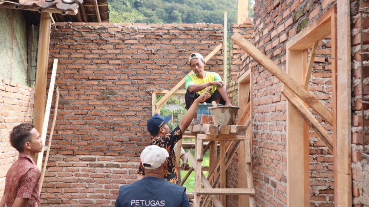 Pemerintah Buka Klinik untuk Konsultasi Rumah Secara Swadaya