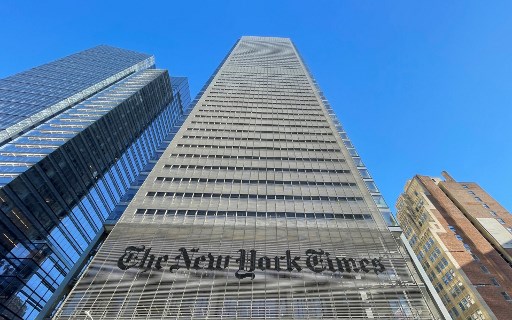 Negosiasi Naik Gaji Alot, Jurnalis dan Karyawan The New York Times Mogok Kerja