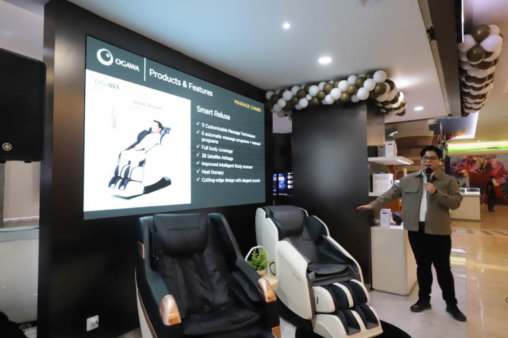 Samuel Limartha -  Brand Manager Ogawa Indonesia saat Re-opening Ogawa Plaza Indonesia. (Foto: Dok Ist)