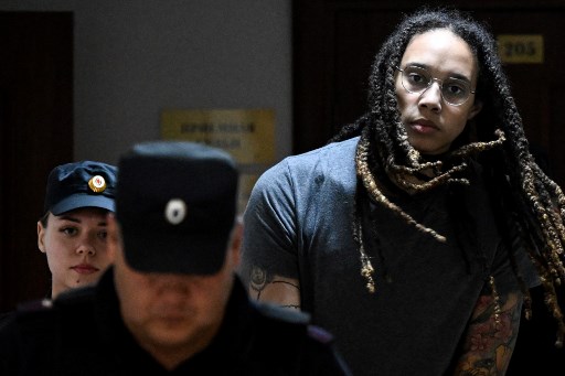 Dibebaskan, Pebasket Perempuan AS Brittney Griner Ditukar dengan Penjahat Maut Rusia